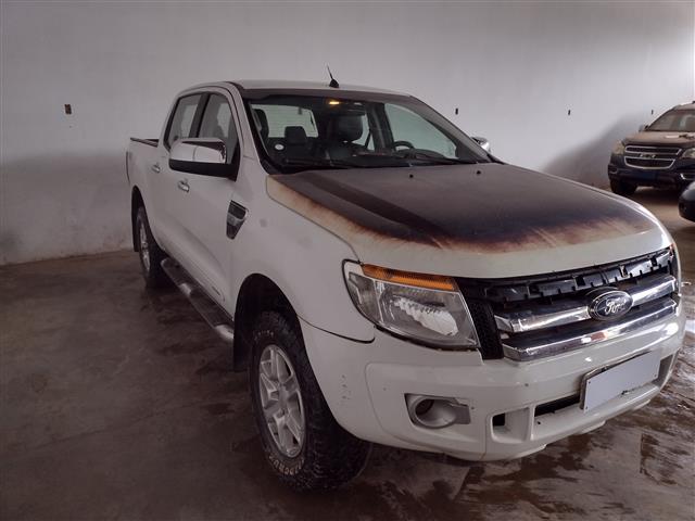 RANGER XLT CD4 32 2015
